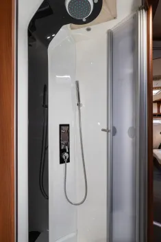 Bild 9 Carthago CHIC E-LINE I 58 XL S LINERCLASS