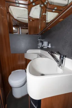 Bild 11 Carthago CHIC E-LINE I 58 XL S LINERCLASS