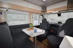 Bild 5 Hymer B-Klasse MC I 680 *170 PS*Bugstauschränke*