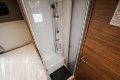 Bild 14 Weinsberg CaraCore 700 MEG Automatik | Rahmenfenster