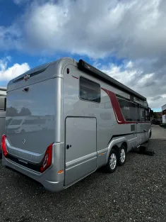 Bild 2 Bürstner Elegance I 910 G