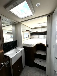 Bild 11 Bürstner Elegance I 910 G