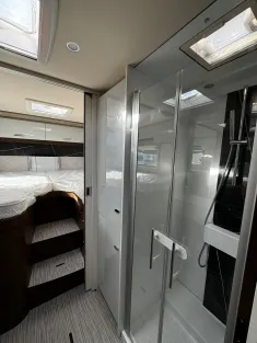 Bild 12 Bürstner Elegance I 910 G
