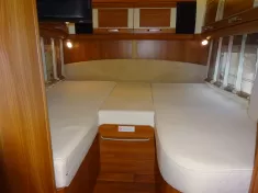 Bild 12 Dethleffs Globetrotter XXL Liner I 9000 - Schaltgetriebe / AHK