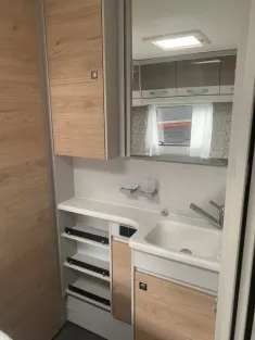 Bild 10 Dethleffs Nomad 560 FMK Markise , Dachklima , Mover