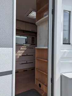 Bild 9 LMC Musica 560 E MusicaPaket I 2.000 kg Chassis