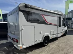 Bild 4 LMC Tourer Lift H 664 G Automatik Navi Einzelbetten