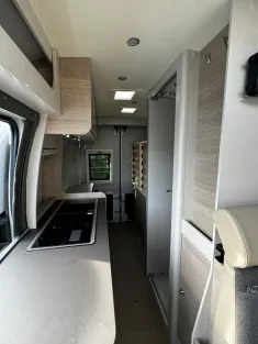 Bild 9 Bürstner Lineo C 590