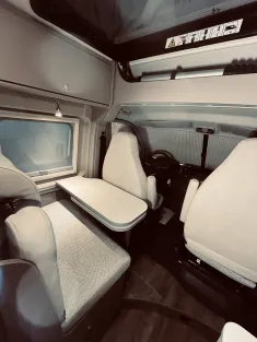 Bild 16 Carado Camper Van 602 PRO Längsbett, Automatik, AD