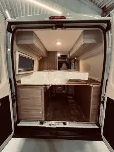 Bild 21 Carado Camper Van 602 PRO Längsbett, Automatik, AD