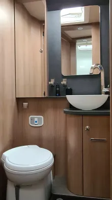 Fahrzeugbild Carthago C2-tourer I 145 RB-LE comfort 4.2t #16