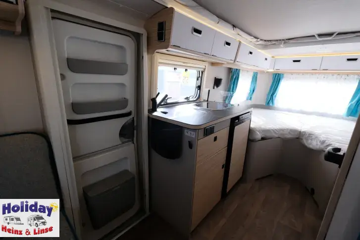 Fahrzeugbild Hymer Eriba Touring 542 Harbour Blue Edition Auflastung 1.400 kg #11
