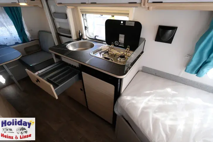 Fahrzeugbild Hymer Eriba Touring 542 Harbour Blue Edition Auflastung 1.400 kg #12