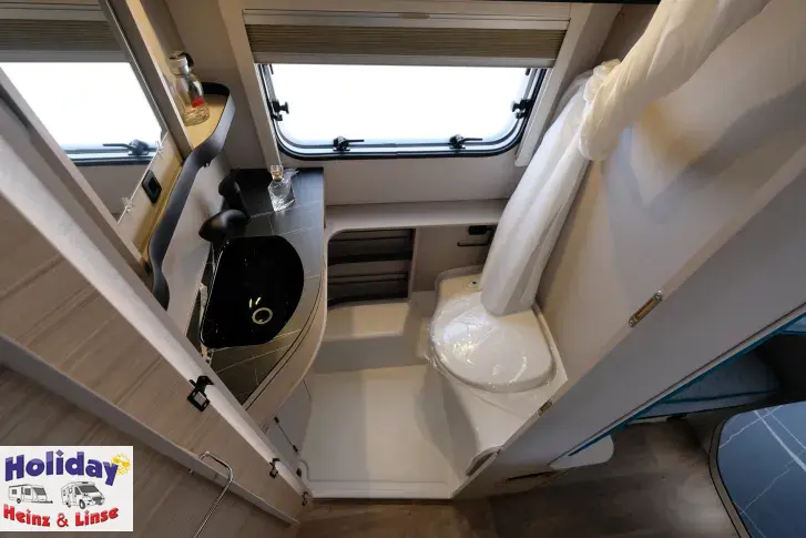 Fahrzeugbild Hymer Eriba Touring 542 Harbour Blue Edition Auflastung 1.400 kg #17