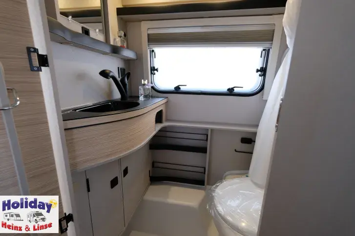 Fahrzeugbild Hymer Eriba Touring 542 Harbour Blue Edition Auflastung 1.400 kg #18
