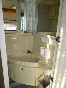 Fahrzeugbild Hobby Classic 470 Nr. 19 - Mover, 1. Hand, DB #22