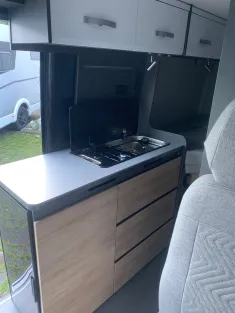 Bild 8 Dethleffs Globetrail 600 DS Teleco Klima Wohnraum