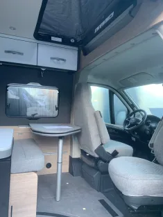 Bild 10 Dethleffs Globetrail 600 DS Teleco Klima Wohnraum