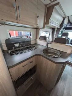 Bild 12 Kabe Royal x780 LQB Backofen+Solar+SAT+2xTV+Invert