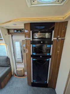 Bild 23 Eura Mobil Integra 890 QB Autom/ Navi/ Lithium/ Markise