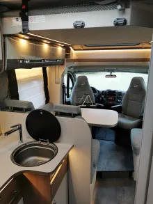 Fahrzeugbild Dethleffs Trend T 7057 EB Einzelbetten+Hubbett* #11