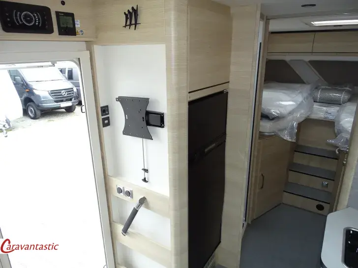 Fahrzeugbild Rapido SERIE 80DF 8066 DF #9