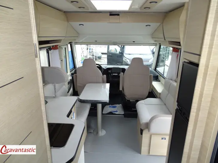 Fahrzeugbild Rapido SERIE 80DF 8066 DF #11