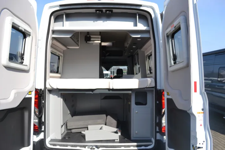 Fahrzeugbild Weinsberg CaraTour Ford 600 MQ 170 PS Automatik #4
