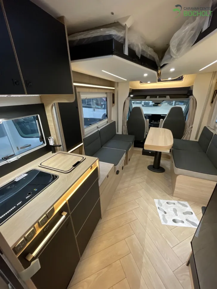 Fahrzeugbild Challenger Etape Edition 270 Modell 2025 / Automatik / Arctic #16