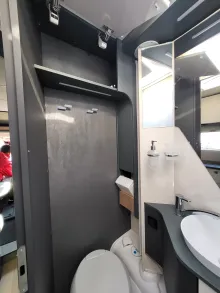 Fahrzeugbild Laika Kosmo L 319 #24