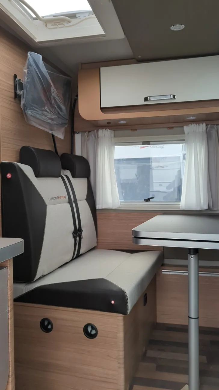 Fahrzeugbild Weinsberg CaraCompact 640 MEG EDITION [PEPPER] #11