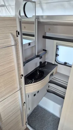 Bild 18 Hymer Eriba Touring 642 Nugget Gold Edition*Mover*Herd