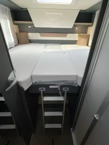 Fahrzeugbild Laika Kosmo L 409 - mit Hubbett- VERKAUFT #16