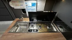 Bild 10 Knaus Azur 500 FU mit Dachklimaanlage