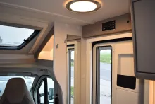 Fahrzeugbild Carado T 135 franz. Bett, 5,94m, E-Heizung #7