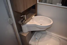 Fahrzeugbild Carado T 135 franz. Bett, 5,94m, E-Heizung #17