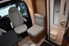 Fahrzeugbild Hymer B-Klasse MC T 600 Winkelküche, Seitensitz, Autom #8