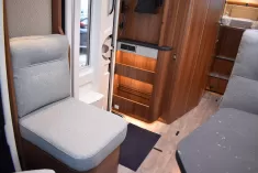 Bild 11 Hymer B-Klasse MC T 600 Winkelküche, Seitensitz, Autom