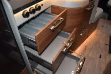 Fahrzeugbild Hymer B-Klasse MC T 600 Winkelküche, Seitensitz, Autom #31