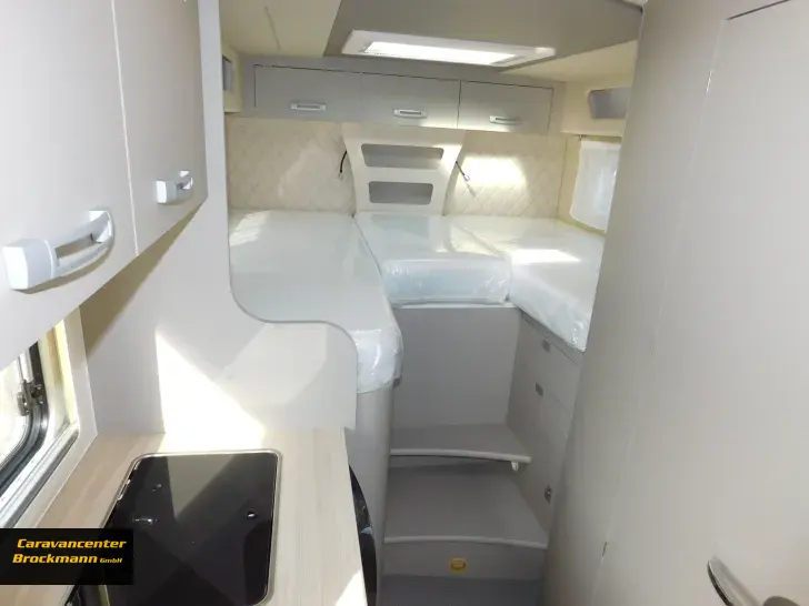 Fahrzeugbild Wingamm Oasi 690 Twins spare 25000€ #11