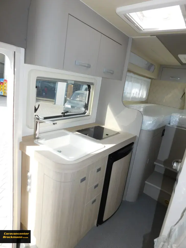 Fahrzeugbild Wingamm Oasi 690 Twins spare 25000€ #12