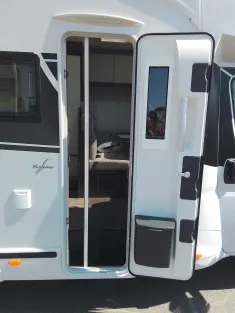 Bild 5 Benimar Tessoro - Teilintegriert T430