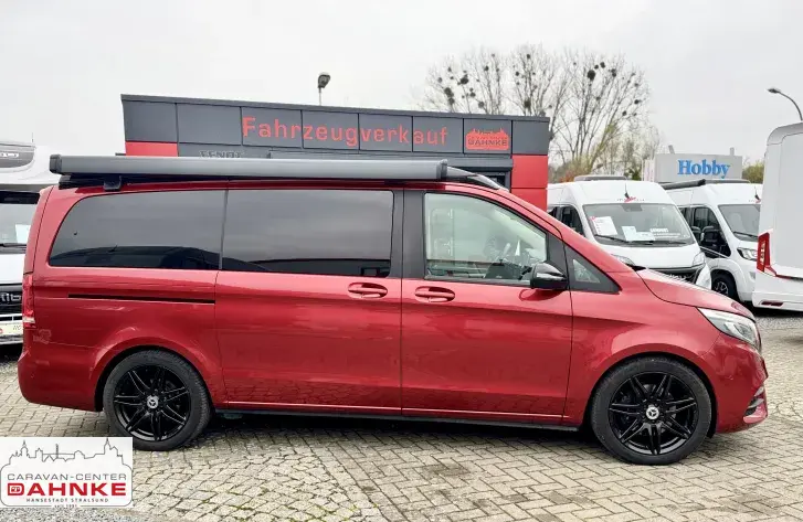 Schräg Vorne Mercedes-Benz MARCO POLO