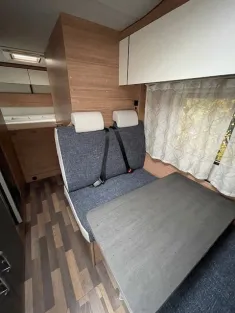 Bild 7 Weinsberg CaraHome 650 DG Mietwagen Verfügbar Nov 25