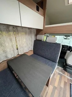 Bild 8 Weinsberg CaraHome 650 DG Mietwagen Verfügbar Nov 25