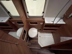 Bild 14 Weinsberg CaraHome 650 DG Mietwagen Verfügbar Nov 25