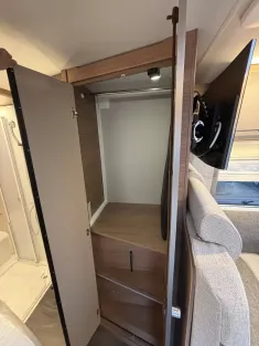 Bild 14 Knaus Van I 550 MF L-Sitz ISOFIX Rahmenfenster