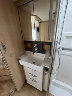 Bild 7 Hymer B-Klasse ML I 890
