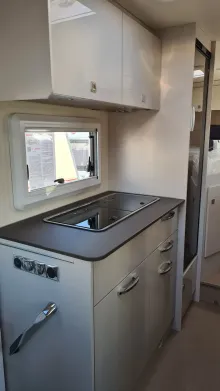 Fahrzeugbild Bürstner Lineo T 690 G *junger Gebrauchtwagen* #9