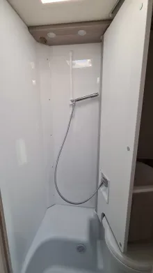 Fahrzeugbild Bürstner Lineo T 690 G *junger Gebrauchtwagen* #16